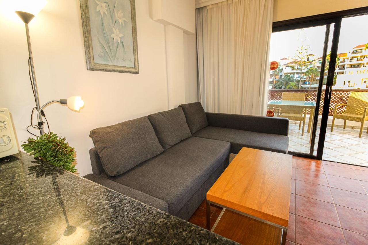 Apartment On Floor With Heated Pool In Golf Del Sur